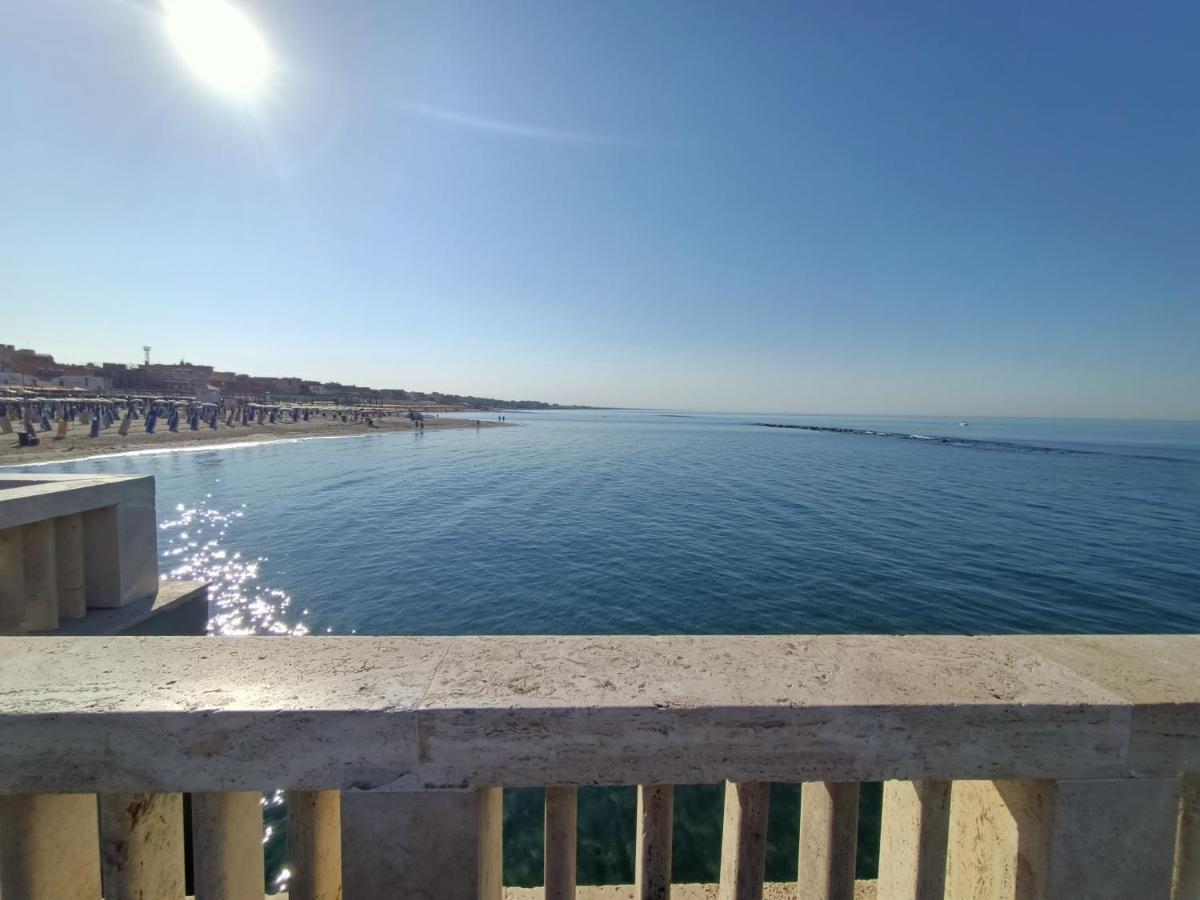 Come A Casa Pretty Apartment Lido di Ostia Dış mekan fotoğraf